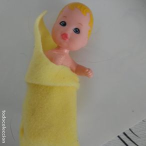 Barbie e Ken: Muñeca Bebe de Barbie muñeco Krissy niña baby daughter hija hermana sister niño rubio con saco